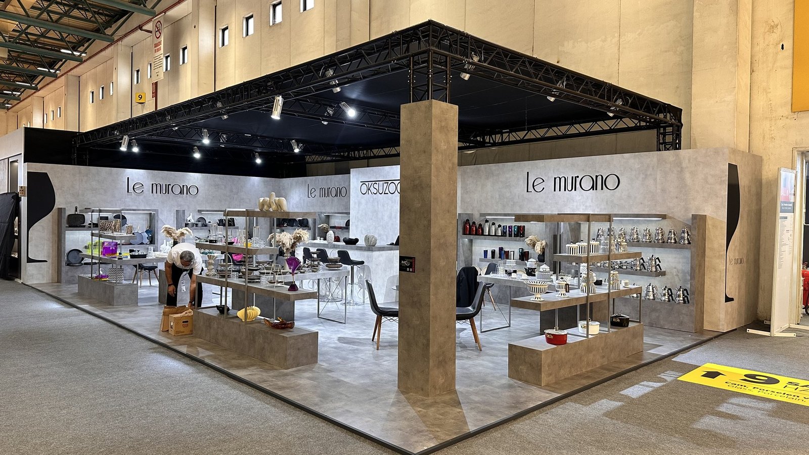 Aynı iskelet üzerinde tamamlanmış Le Murano standı